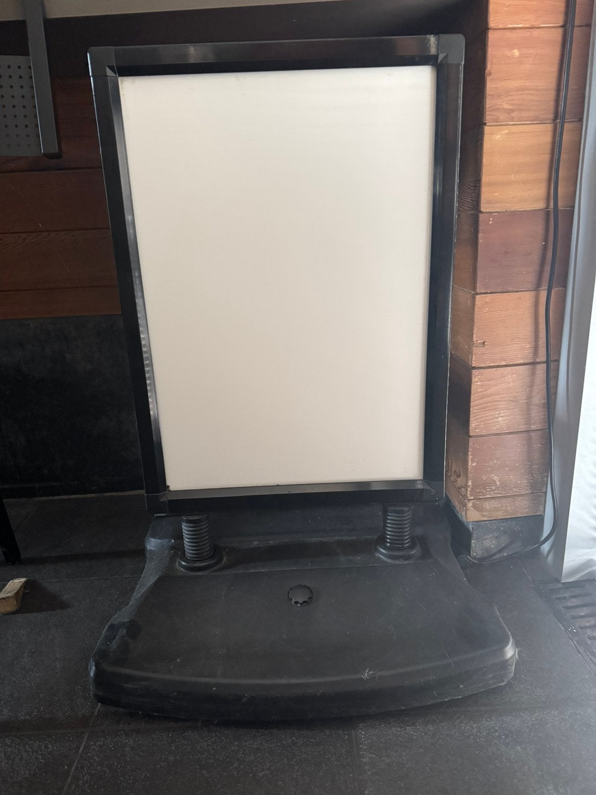 Reclamebord, Enlèvement, Comme neuf