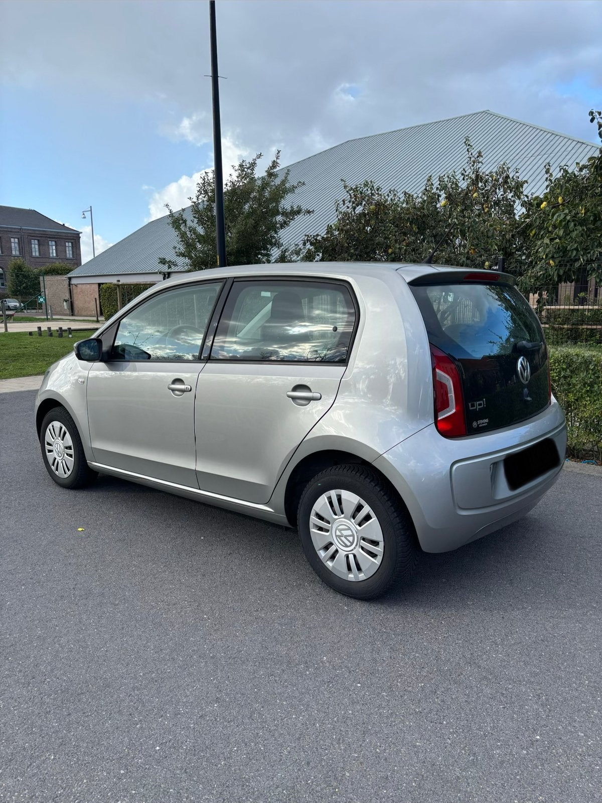 Volkswagen Up ! 1.0 essence approuvée pour la vente, Autos, Achat, Up!, Particulier, Essence