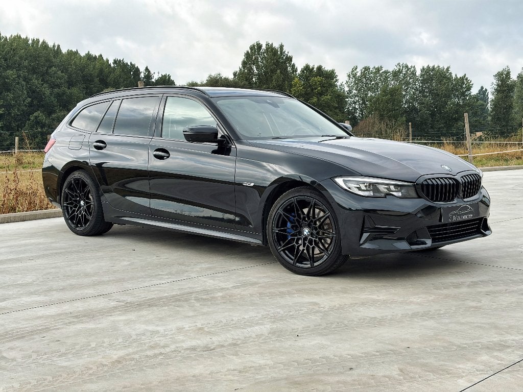 BMW 330e - 2022 - 126.406km - * PANO * 360 CAMERA * HUD *, Autos, Cuir, 215 kW, Euro 6, Entreprise