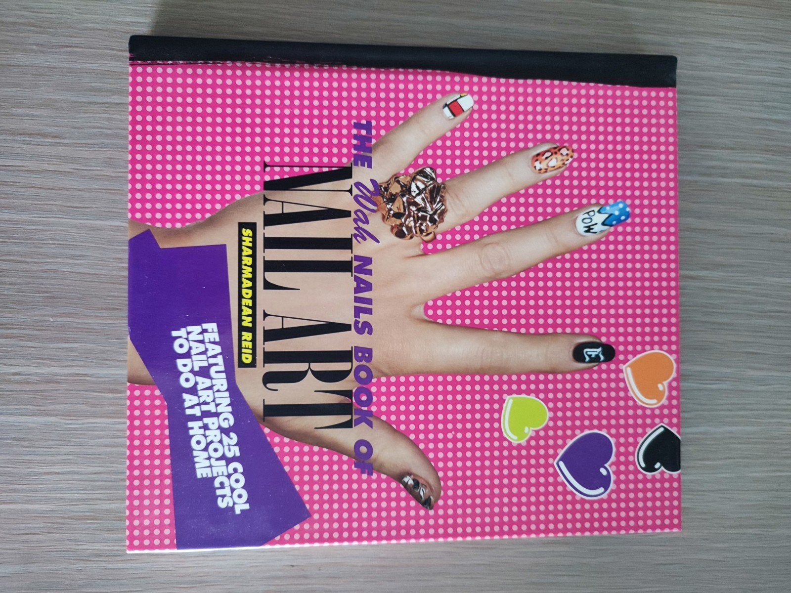 Beauty boek, Enlèvement