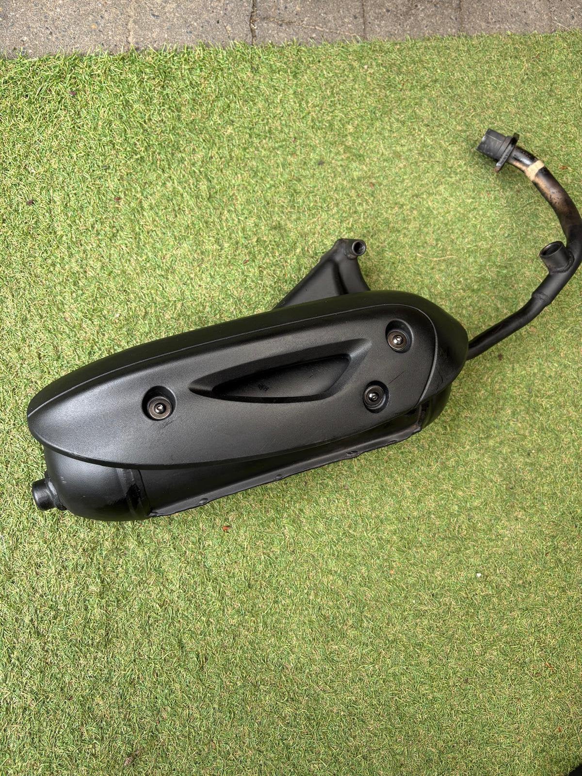 Uitlaat voor Piaggio Zip 50cc 4 Takt 3V iGet Euro 4, Fietsen en Brommers, Ophalen, Zo goed als nieuw, Uitlaat, Piaggio
