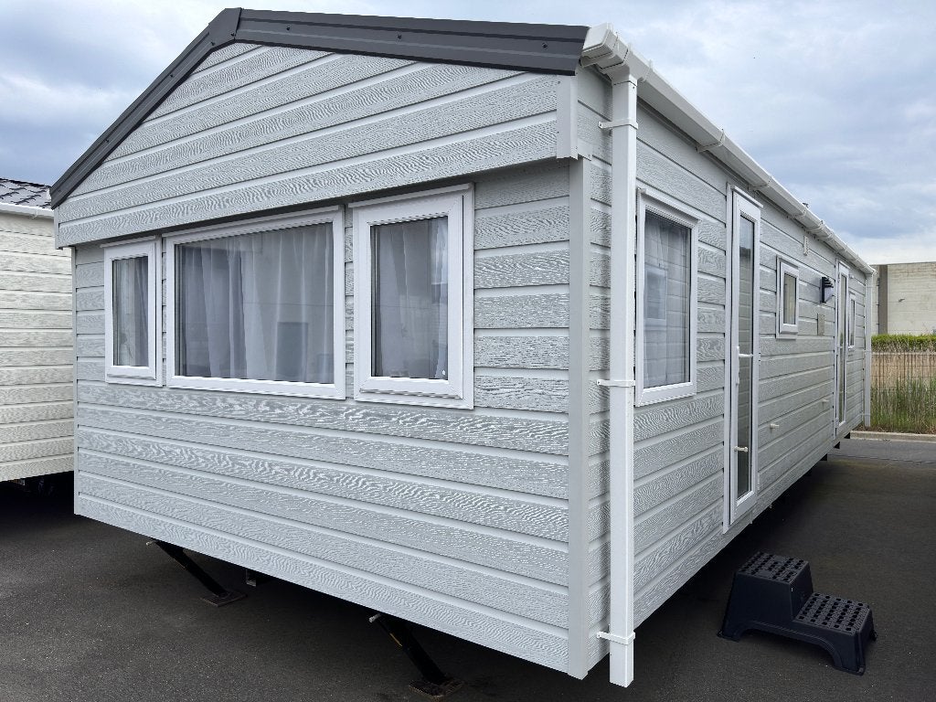 STOCK Tropical 900x370 @ Caravancenter Desmet, Tot en met 4