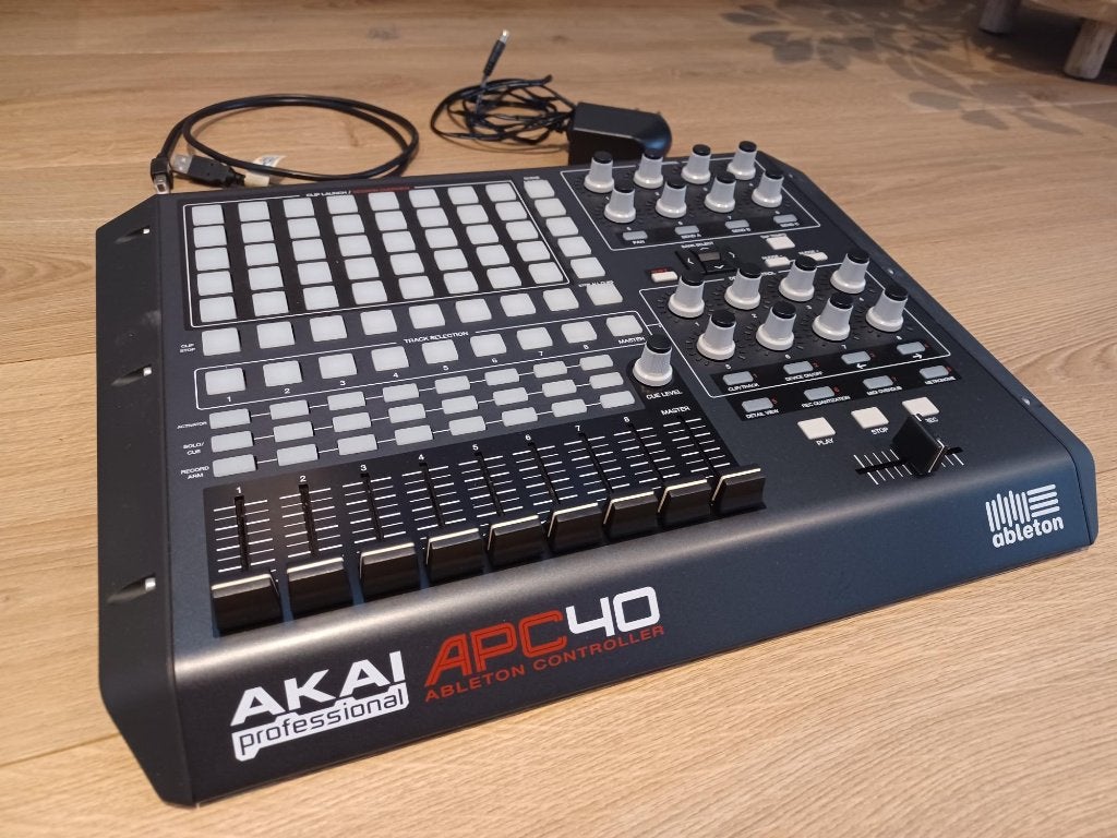Akai APC40 MK1, Ophalen, Zo goed als nieuw