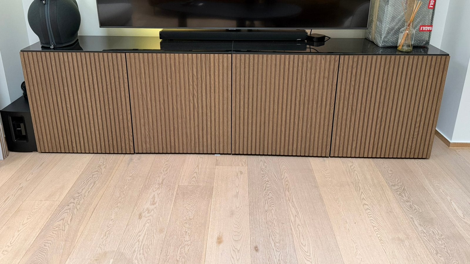 Besta 2x120 ikea tablette en verre noir, Maison & Meubles, Enlèvement, Comme neuf, Noir