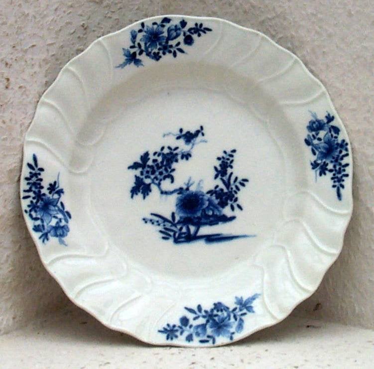 ASSIETTE CREUSE PORCELAINE de TOURNAI., Enlèvement