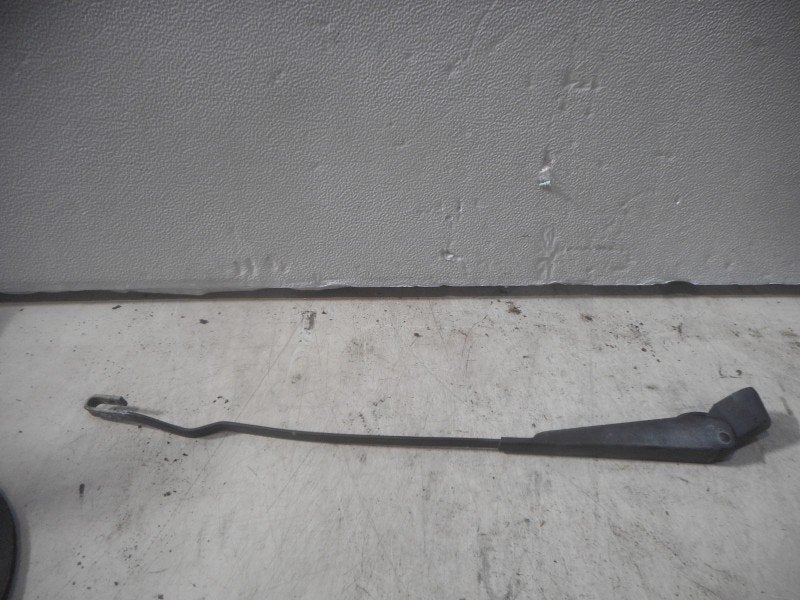 RUITENWISSERARM RECHTS VOOR Ascona C (84 / 89) (90034415), Gebruikt, Opel, Opel Automobile GmbH, Kontakt-opel@opel.com
