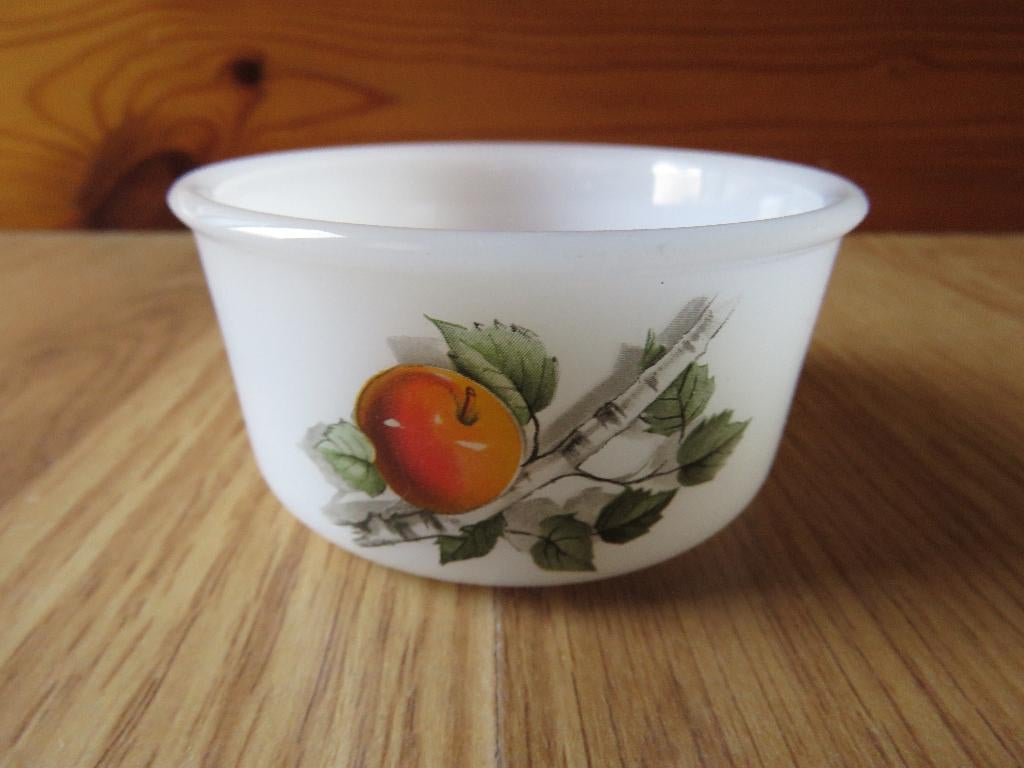 vintage arcopal ramequin motifs Fruits de France, Huis en Inrichting, Overige materialen, Gebruikt, Ophalen of Verzenden, Kom(men)