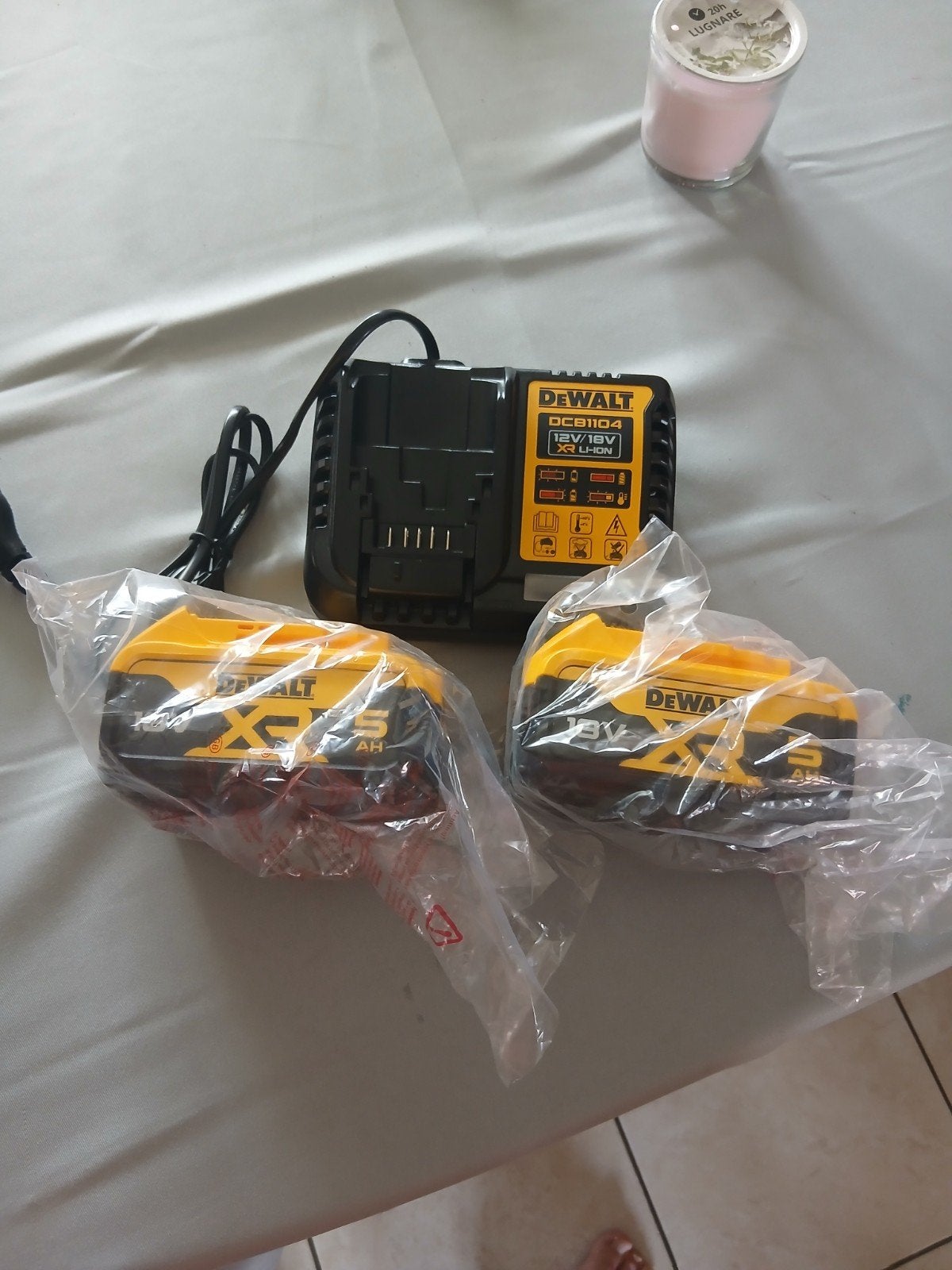 dewalt, Doe-het-zelf en Bouw, Ophalen