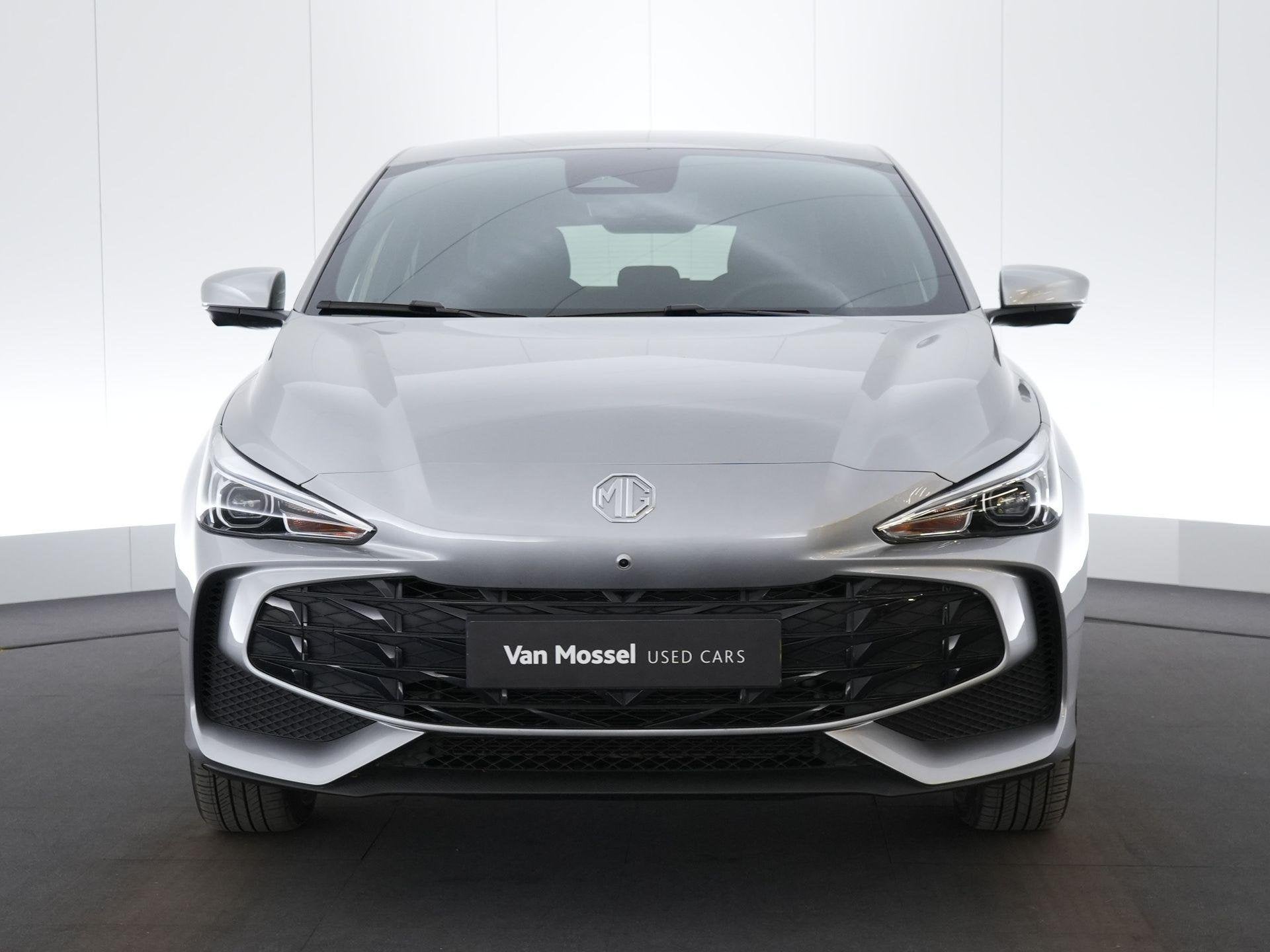 MG MG3 Hybrid+ Luxury (automatique), Argent ou Gris, Achat, 143 kW, https://public.car-pass.be/vhr/e3aec0e2-13b3-4c72-8d44-c8318adfedec