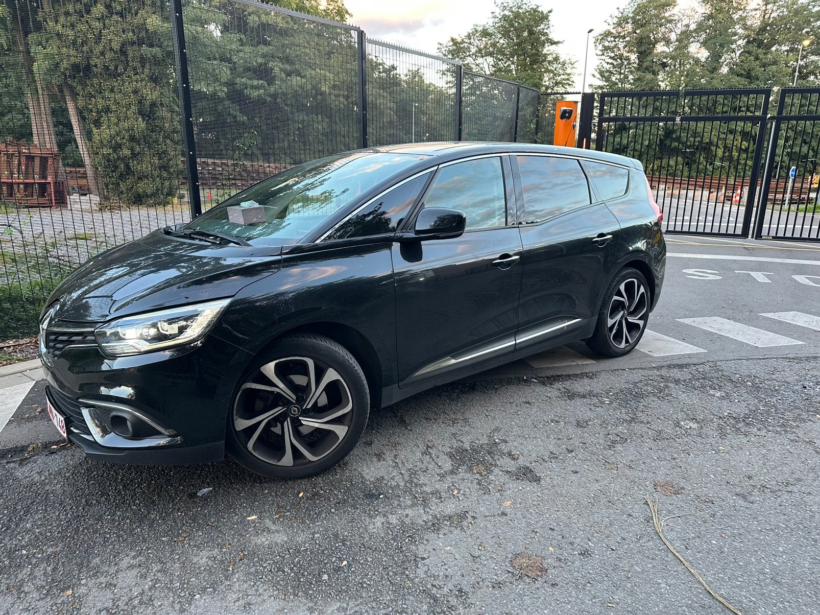 Renault grand scenic, Autos, Achat, Euro 6, Noir, Automatique