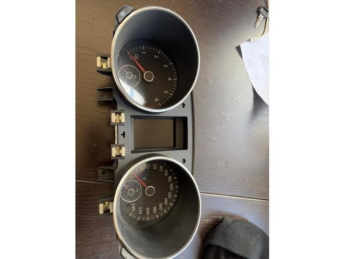 Compteur kilométrique KM d'un Volkswagen Golf, Volkswagen, -, 3 mois de garantie, Utilisé