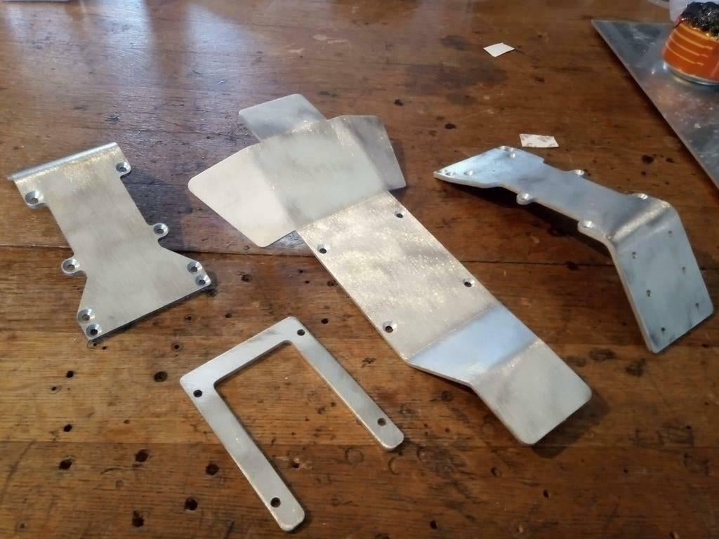 Plaques de protection Traxxas E-maxx et T-maxx, Hobby & Loisirs créatifs, Enlèvement ou Envoi