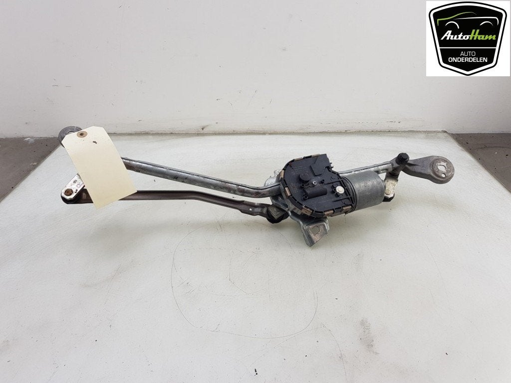 MOTEUR + TRINGLERIE ESSUIE GLACE AVANT GLK (204.7/9), Autos : Pièces & Accessoires, Robert Bosch AG, Mercedes-Benz, Utilisé, Robert-Bosch-Allee 1
74232  Abstatt, DE