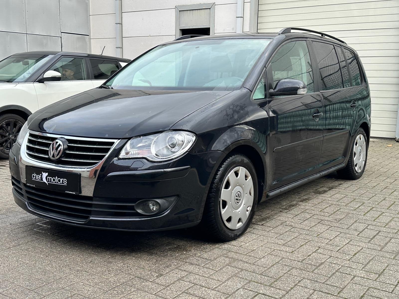 Volkswagen Touran Benzine|7Plaats|Gekeurd|Airco|Camera, Auto's, Voorwielaandrijving, Gebruikt, Bedrijf, Handgeschakeld