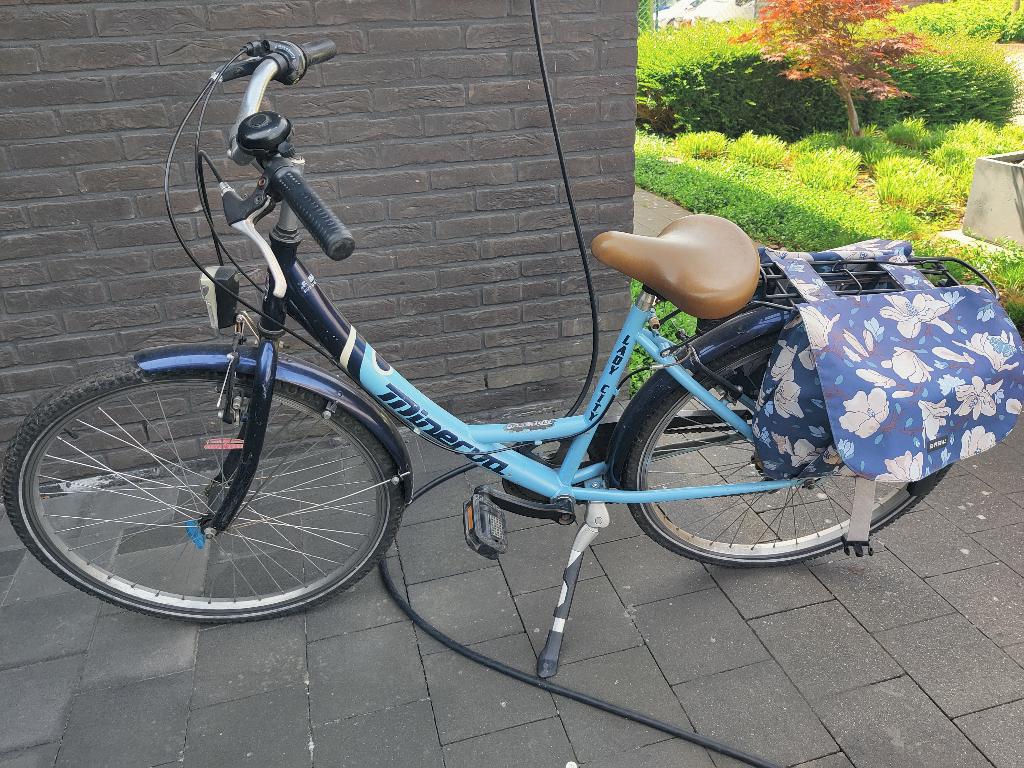 Meisjesfiets minerva 26 inch, Gebruikt, Versnellingen, Minerva, Ophalen