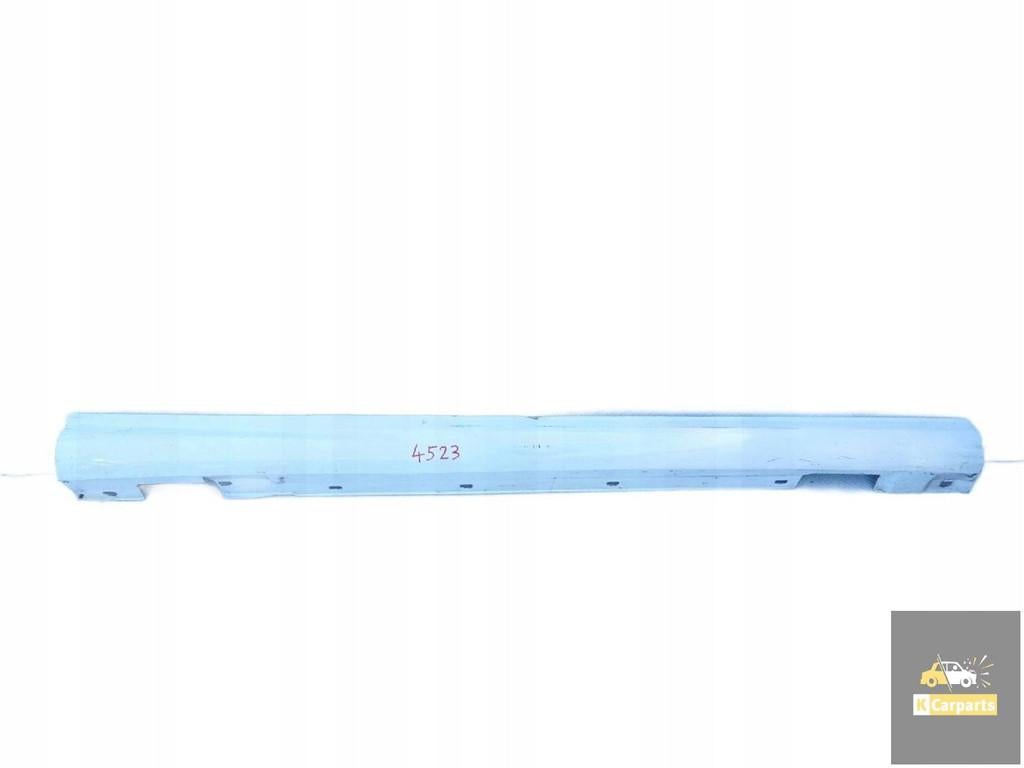 Baguette de bas de caisse droite pour Mercedes C 204 AMG Cou, Mercedes-Benz AG, Mercedes-Benz, Utilisé, Mercedesstrasse 120
70372  Stuttgart, DE