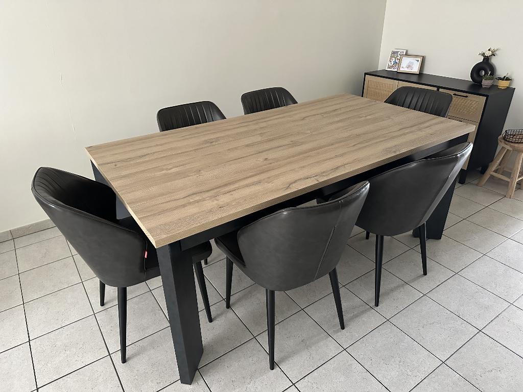 ensemble table + chaises 1/3, Cinq personnes ou plus, 150 à 200 cm, Comme neuf, Enlèvement