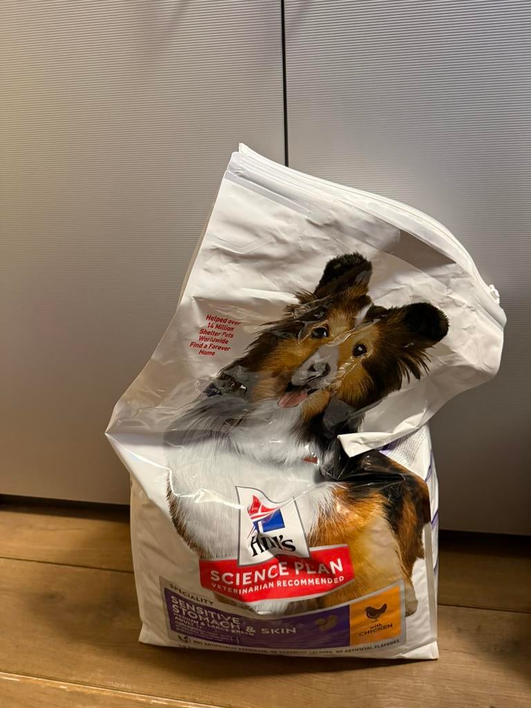 Nourriture pour chiens Hill's (sac rempli aux 3/4), Animaux & Accessoires, Enlèvement, Chien