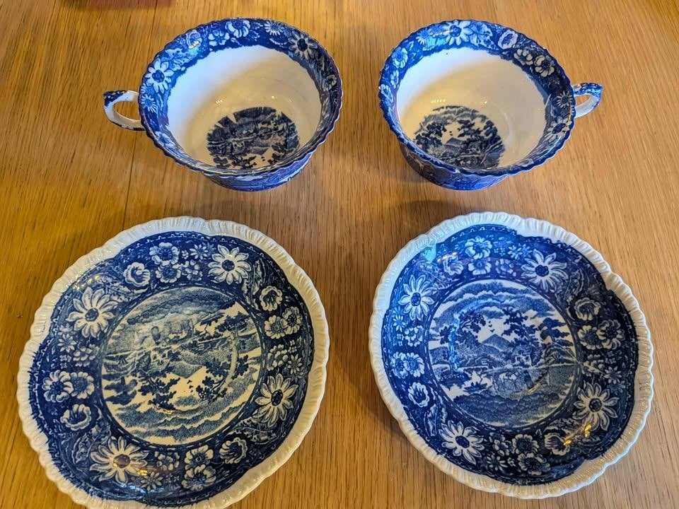 Set van 2 kopjes en 2 schoteltjes Royal Kentucky -, Ophalen