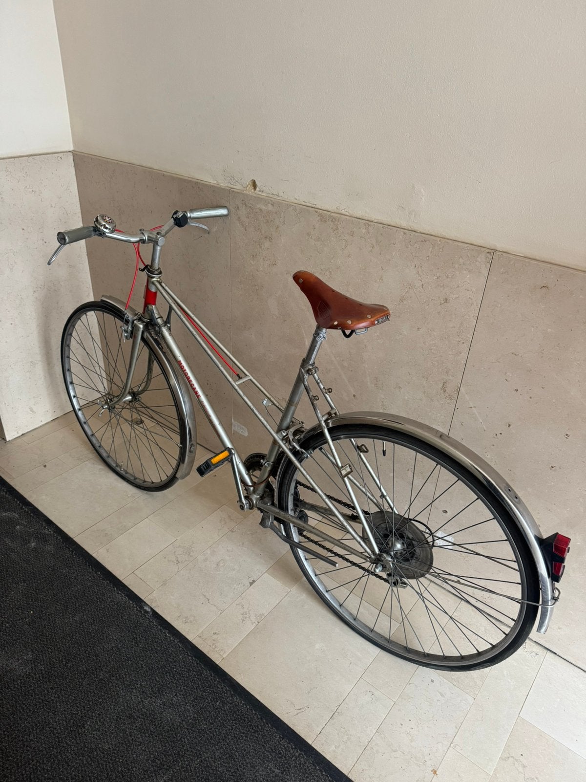 Motobecane racefiets vintage, Ophalen