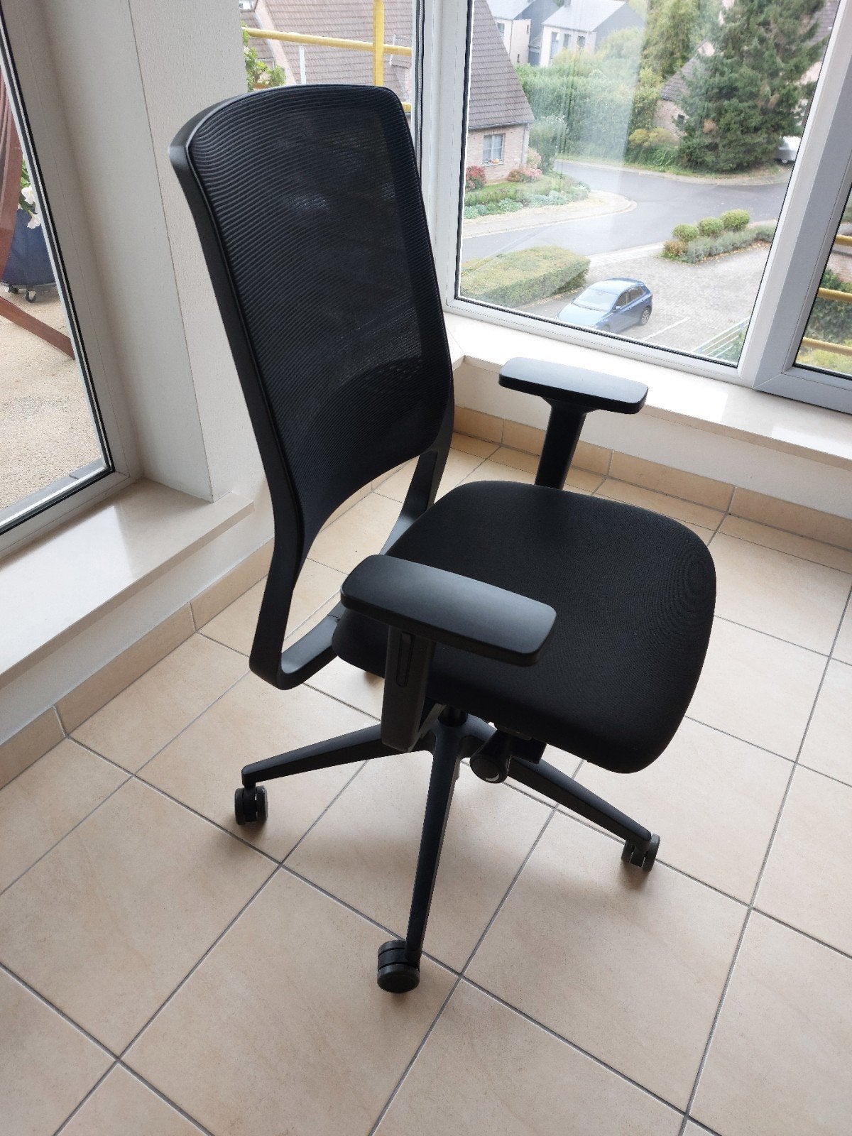 chaise de bureau ergonomique noir, Comme neuf, Enlèvement, Chaise de bureau, Ergonomique