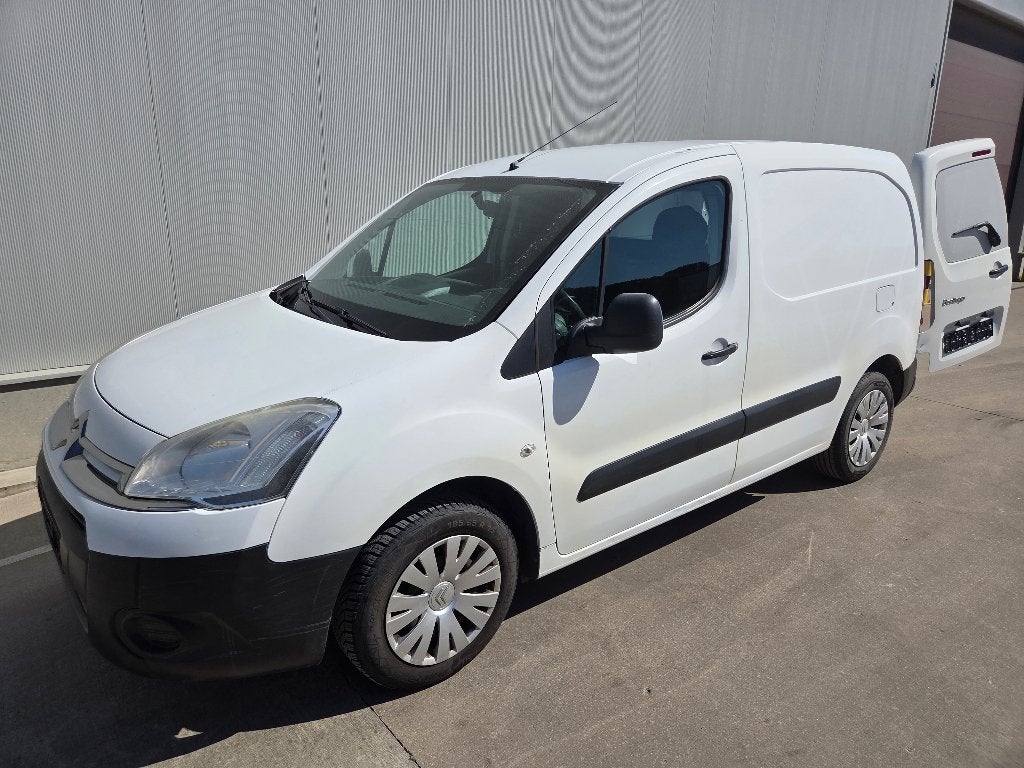 Citroën Berlingo, Auto's, Bestelwagens en Lichte vracht, Voorwielaandrijving, Euro 5, Stof, Zwart