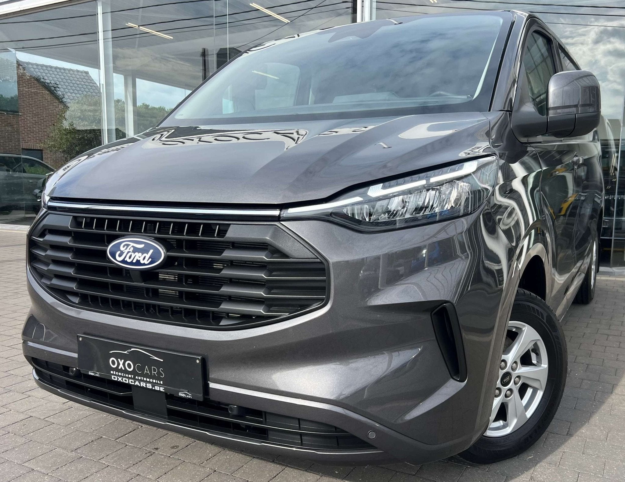 Ford Transit Custom 2.0 TDCI LIMITED 150CV / 3 Places / Gps, Voorwielaandrijving, Stof, Gebruikt, 4 cilinders