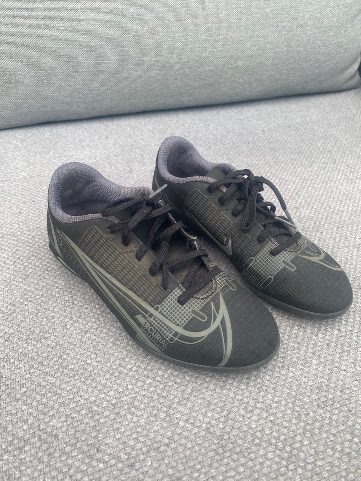 Voetbalschoen nike maat 34, Sport en Fitness, Voetbal, Ophalen, Gebruikt