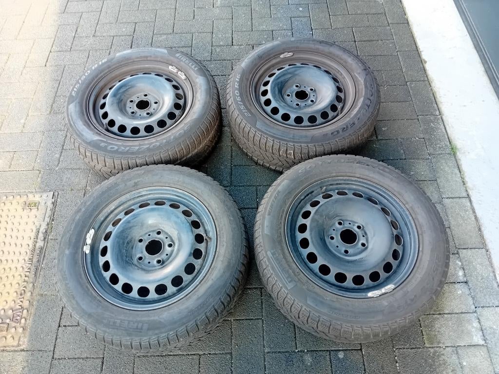Winterbanden velgen Pirelli VW Passat 5x112 16inch 5mm ❄️, Auto-onderdelen, Ophalen, Gebruikt, Seat