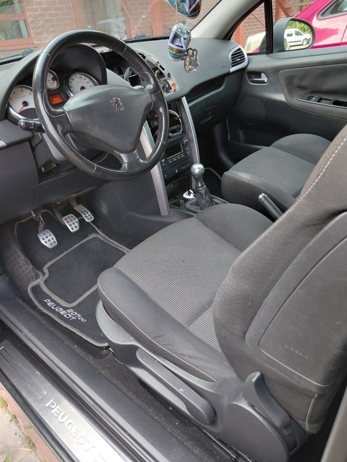 Peugeot 207cc, Voorwielaandrijving, Stof, 4 cilinders, Cabriolet