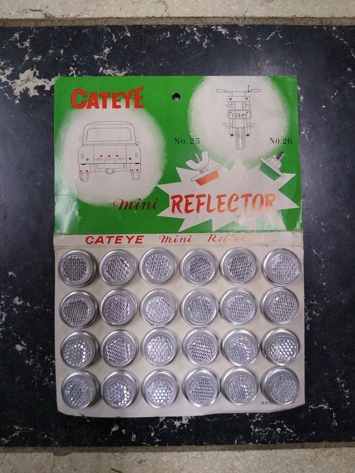 Cateye présentoir met 24 reflectors. New old stock, Collections, Enlèvement ou Envoi, Neuf, Emballage