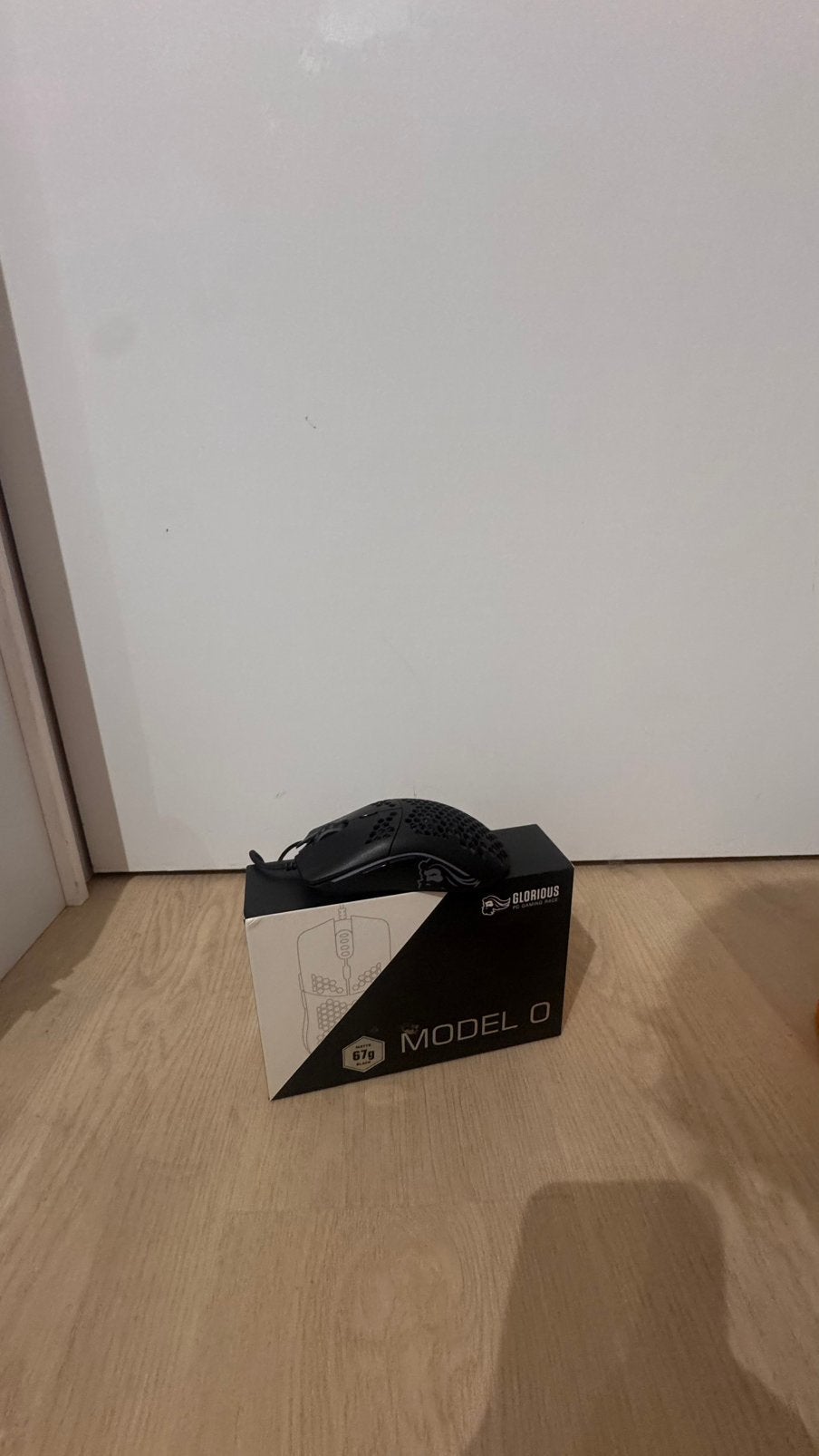 Glorious Model O ultralichte gaming muis – 67g, Ophalen of Verzenden, Zo goed als nieuw
