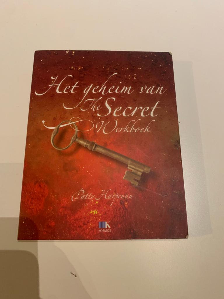 Patty Harpenau - Het geheim van The Secret, Enlèvement ou Envoi, Patty Harpenau