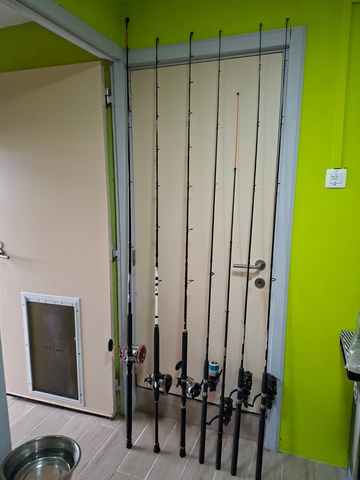 Set van 7 wandelstokken compleet met molens prijs 330€ bespr, Ophalen