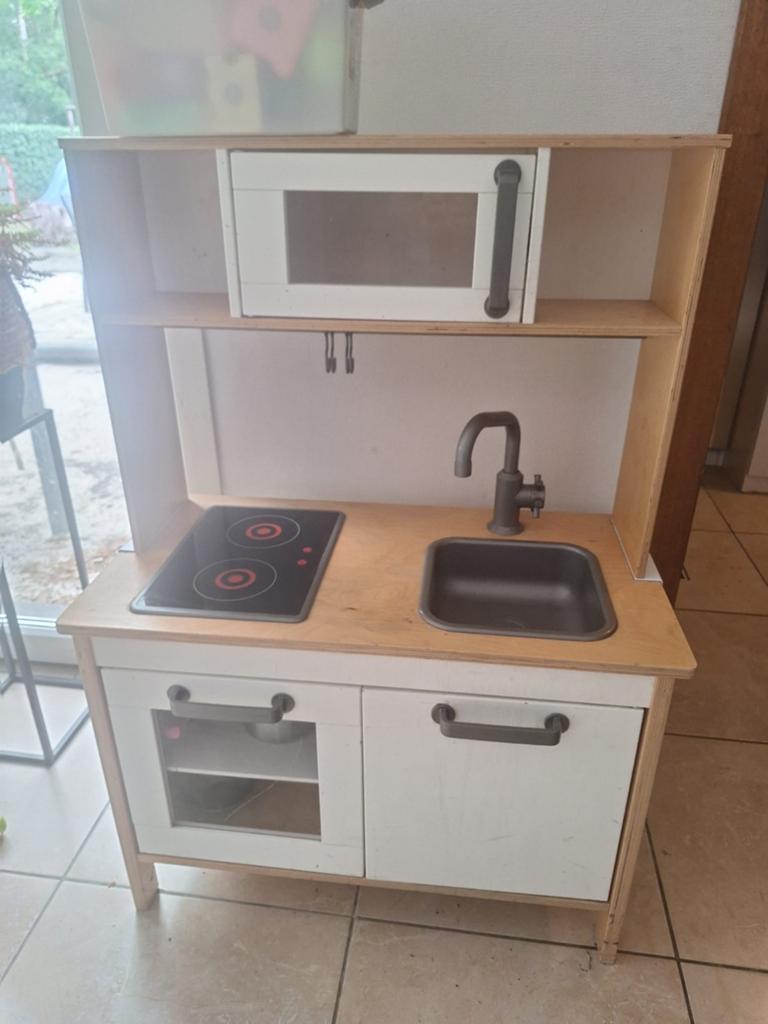Speelgoed keuken, Ophalen