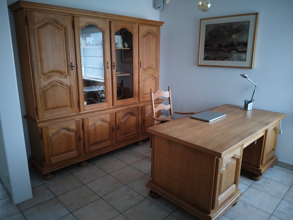 Bureau + kast en stoel, Huis en Inrichting, Ophalen, Met lades, Hout, Bruin
