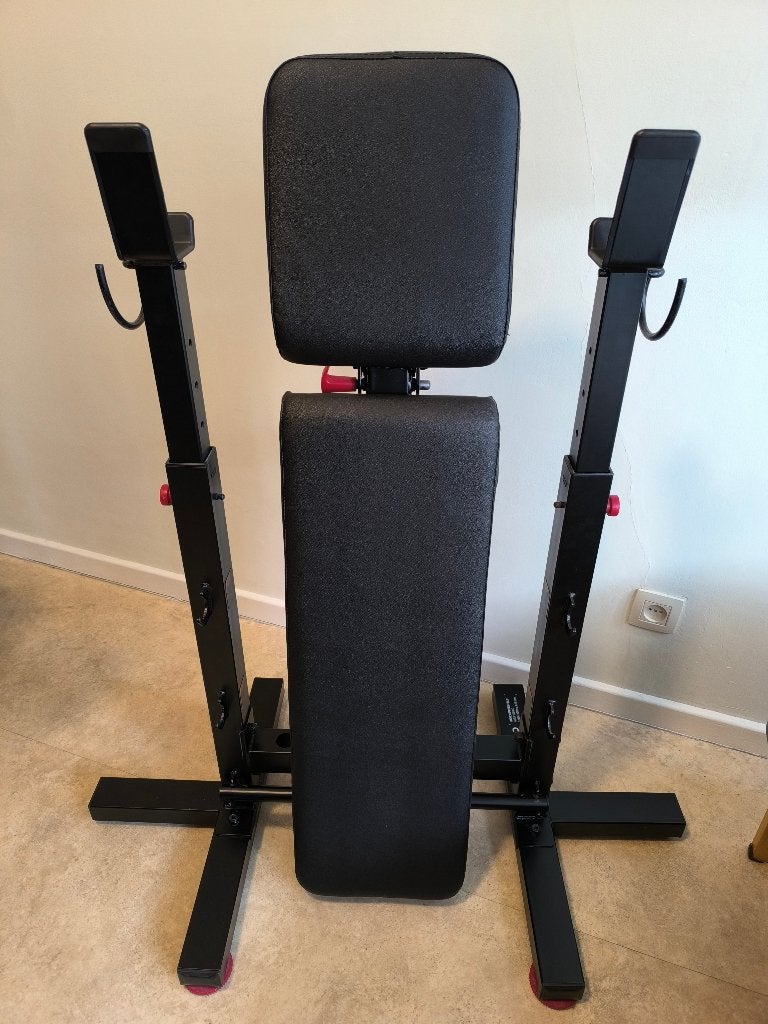 Banc de musculation pliable avec chandelles Corength, Sport en Fitness, Fitnessmaterialen, Ophalen, Zo goed als nieuw, Benen, Fitnessbank