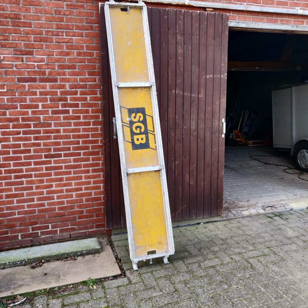 steiger loopplank plus 2 schragen, Doe-het-zelf en Bouw, Steigers, Ophalen