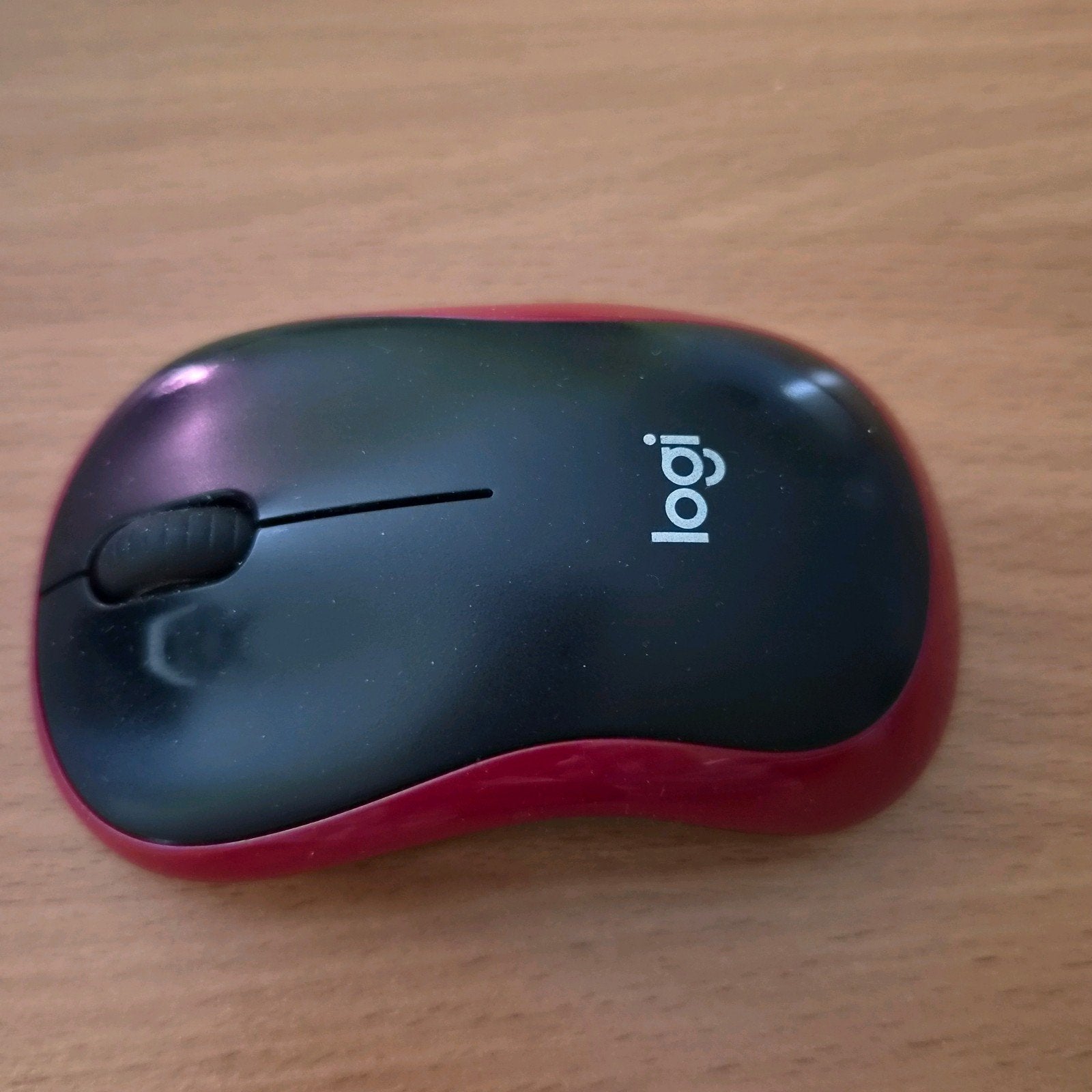 Logi ergonomische muis draadloos via usb stick, Computers en Software, Muizen, Ophalen of Verzenden, Draadloos, Muis