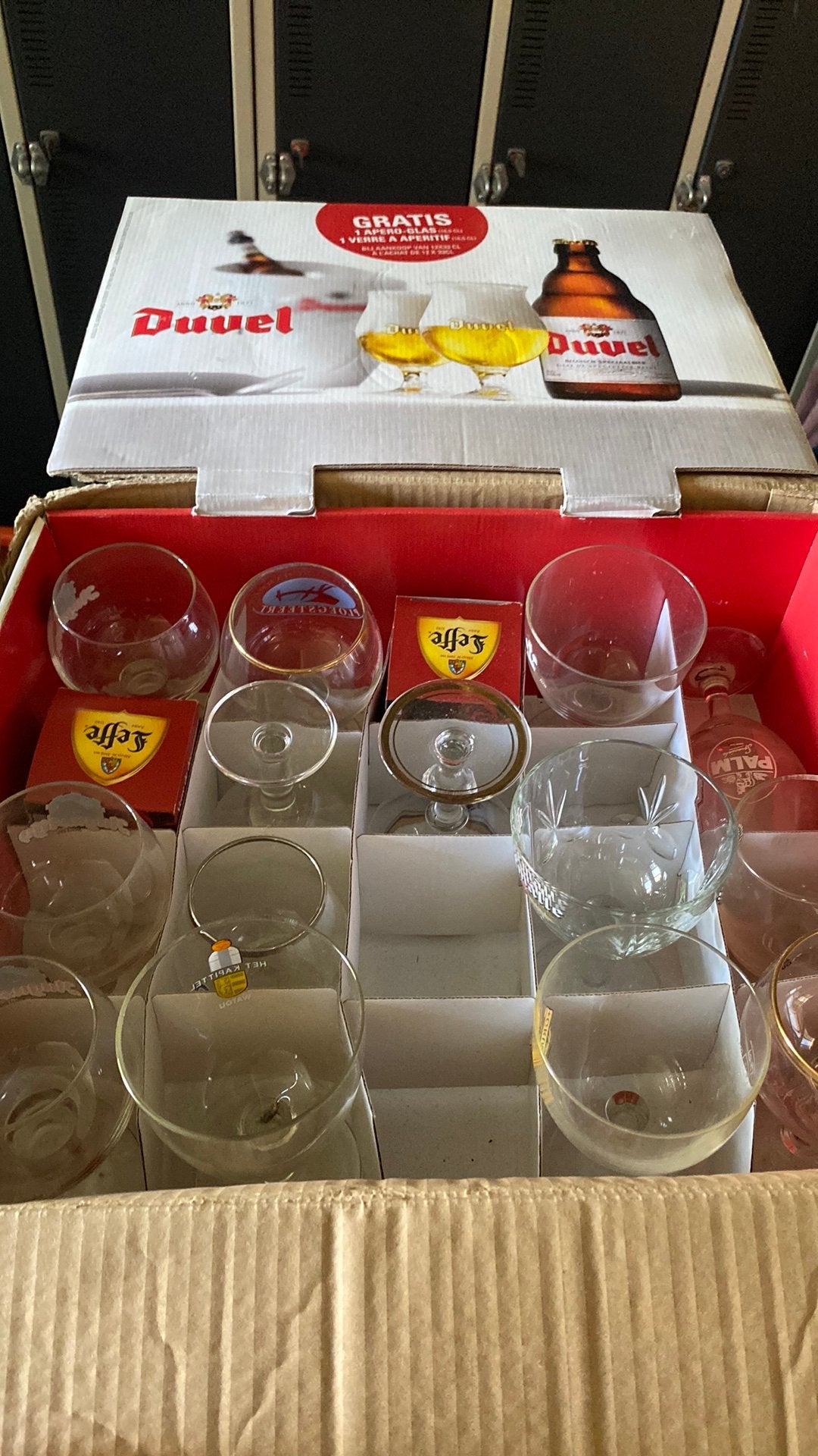 Verzameling mini glaasjes bier proefglaasjes, Enlèvement, Comme neuf, Leffe