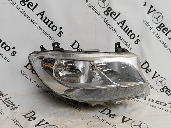 Phare droit d'un Mercedes Sprinter, Autos : Pièces & Accessoires, 3 mois de garantie, Utilisé, -, -