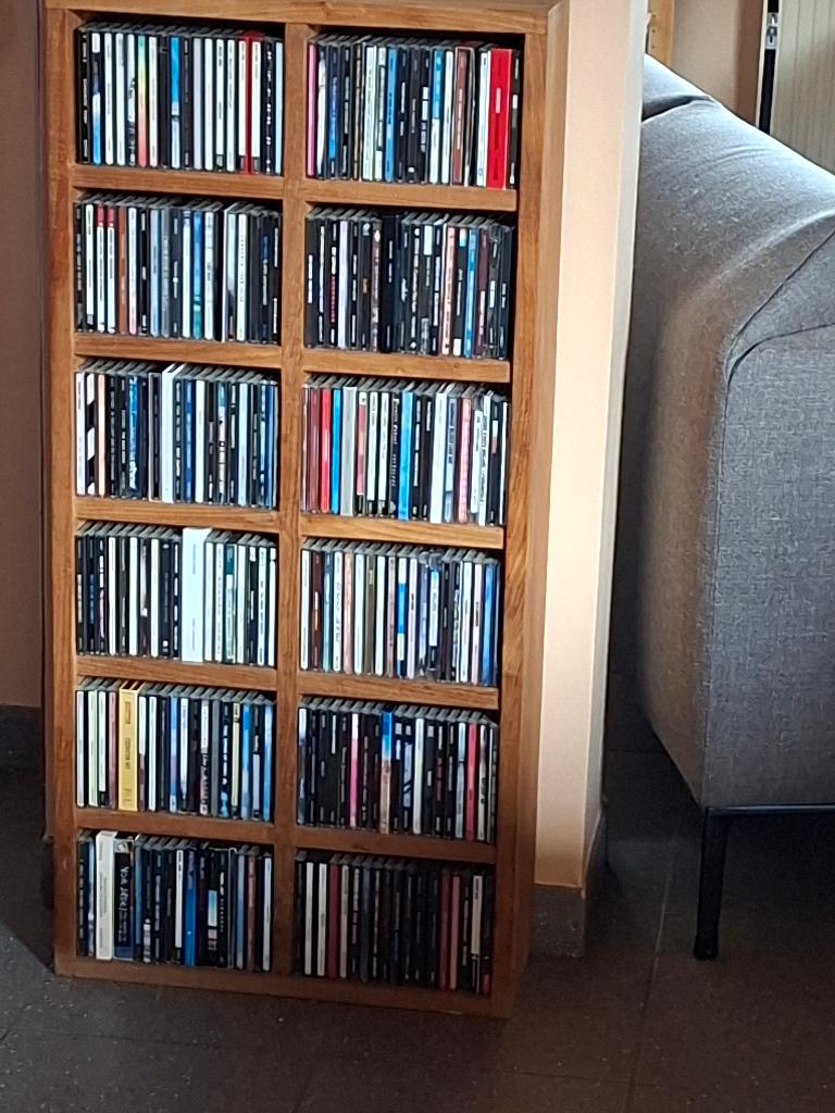 CD rek, Ophalen, 150 discs of meer, Zo goed als nieuw, Cd's