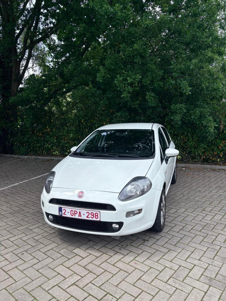 Fiat Punto uit het jaar 2017, Bluetooth, 5 deurs, Punto, Te koop