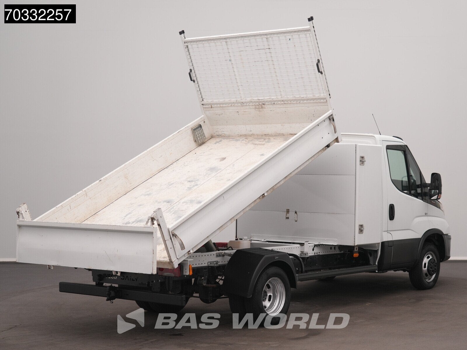 Iveco Daily 35C16 3.0L 160PK Kipper met Kist Navi Camera 3.5, Stof, Gebruikt, Euro 6, Iveco