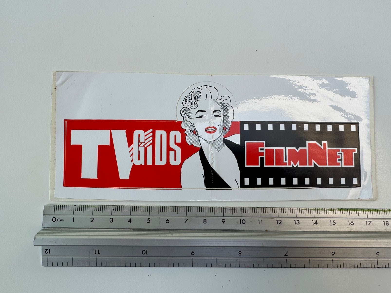 Vintage  TVgids / Filmnet sticker, Collections, Enlèvement ou Envoi, Neuf, Cinéma, Télévision ou Audiovisuel
