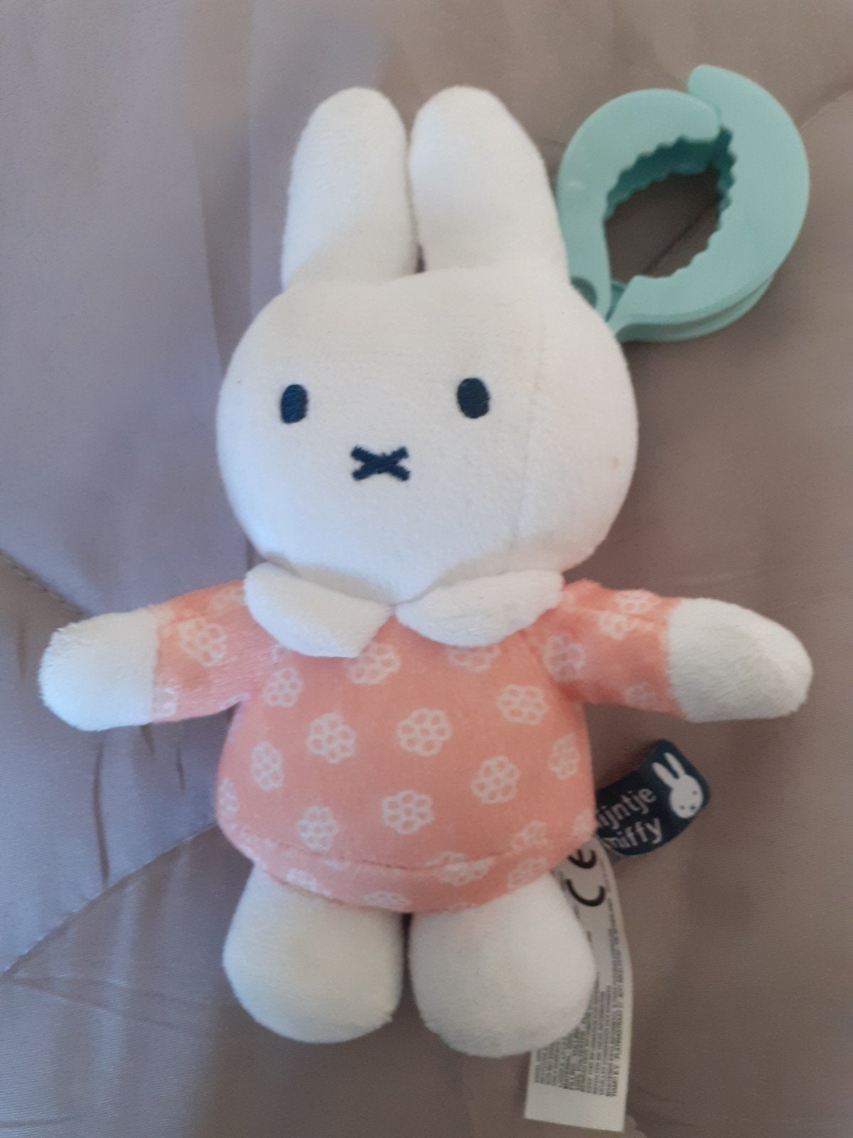 Nijntje van Dick Bruna rammelaar en kan hangen, Nijntje, Enlèvement ou Envoi