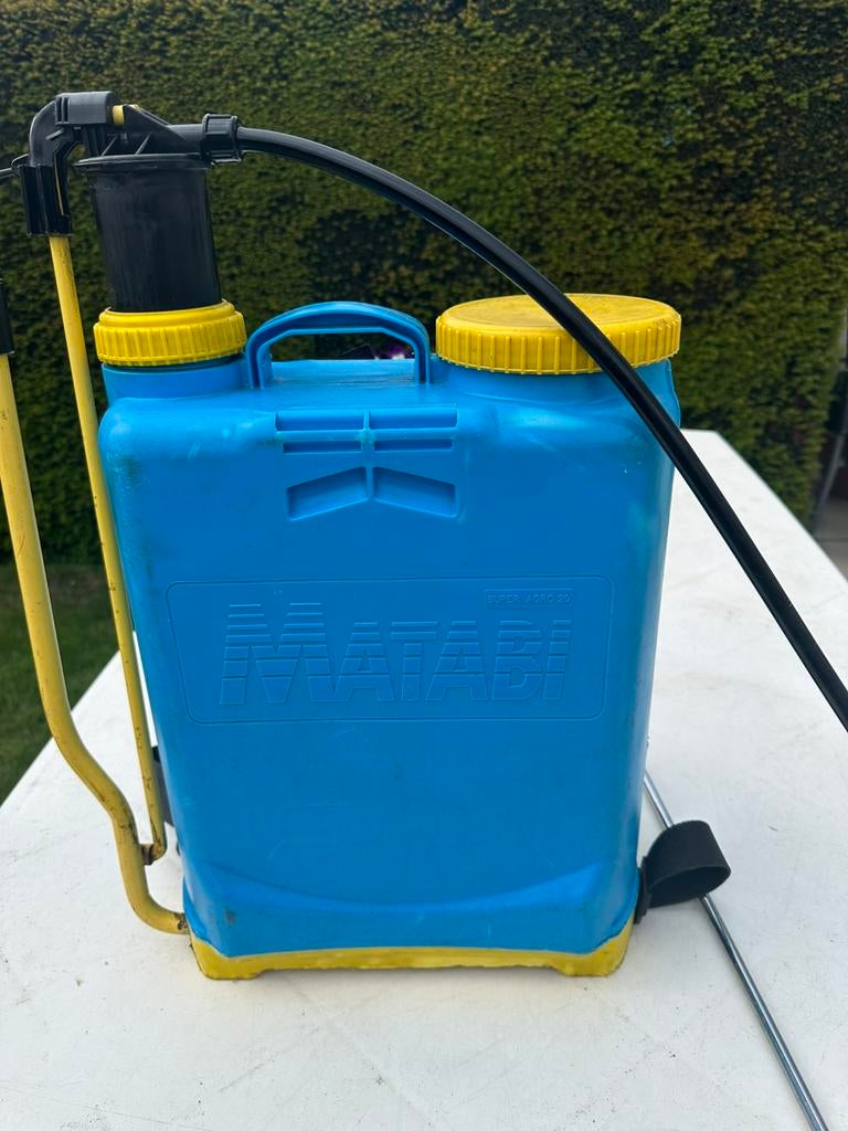 Matabi rugspuit 20 liter Super Agro in perfecte staat, Tuin en Terras, Ophalen of Verzenden, Zo goed als nieuw, Overige soorten