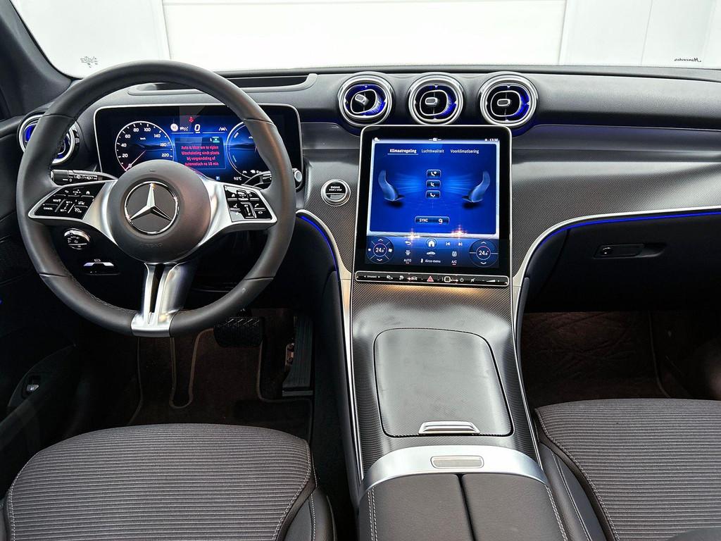 Mercedes-Benz GLC-Klasse 300 e 4MATIC Luxury Line Panoramisc, Auto's, Automaat, Gebruikt, 2000 kg, Plug-in hybride