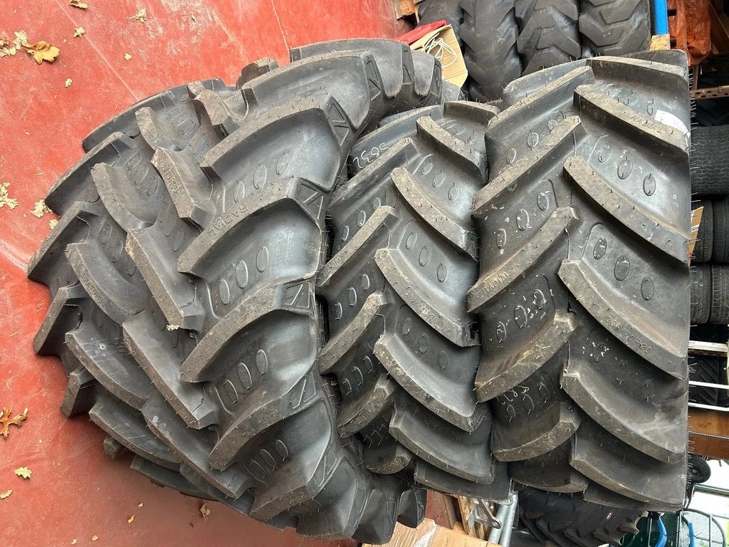 BKT 480/70R30 & 380/70R20 nieuwe banden, Auto-onderdelen, Banden en Velgen, Gebruikt, Band(en)