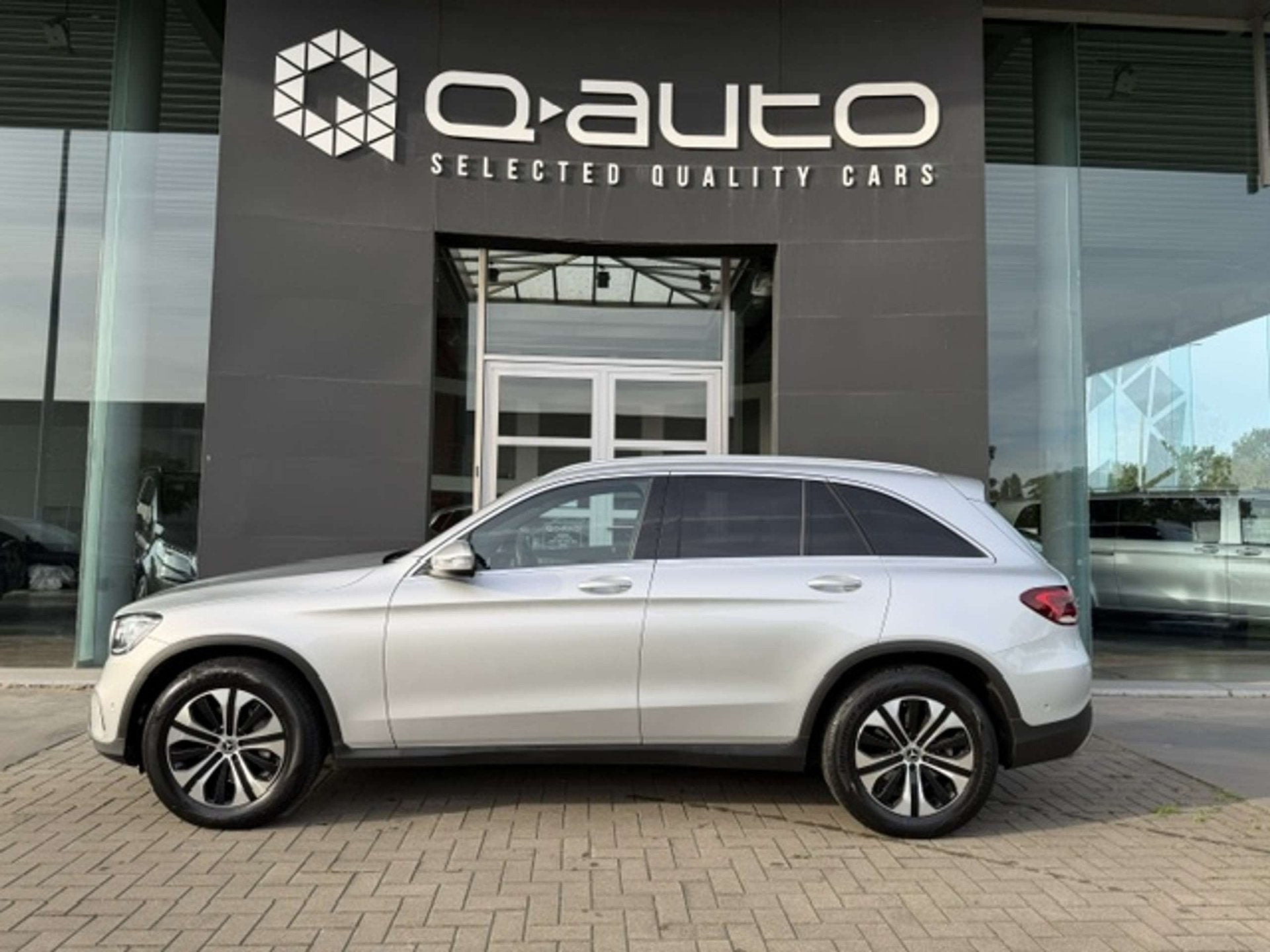 Mercedes-Benz GLC 200 4-Matic MHEV / MBUX+ / Leder / Cam / M, Autos, Argent ou Gris, Ordinateur de bord, Euro 6, Entreprise